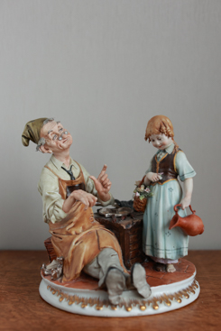Сапожник с девочкой, Tyche Tosca, Каподимонте, фарфоровые статуэтки. KunstGalerie