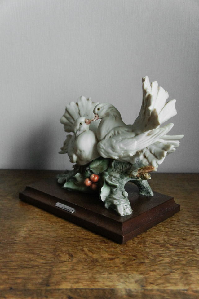 Воркующие голуби, Джузеппе Армани, Флоренс, статуэтка