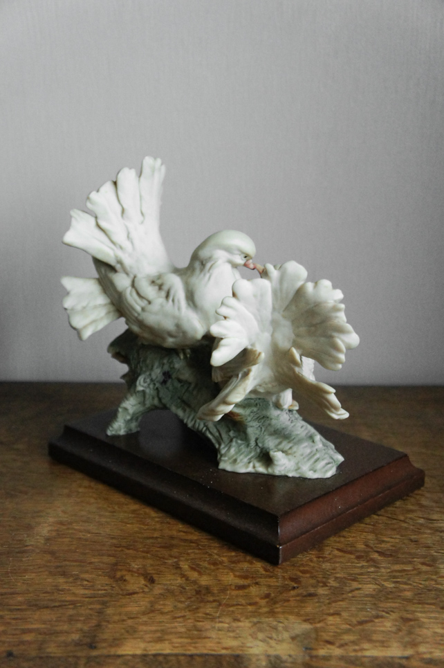 Воркующие голуби, Джузеппе Армани, Флоренс, статуэтка