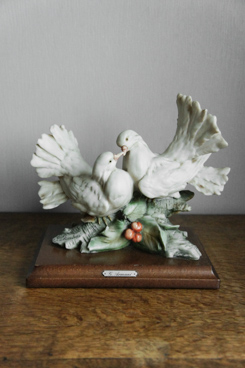 Воркующие голуби, Giuseppe Armani, Florence, Capodimonte, статуэтка, KunstGalerie.ru