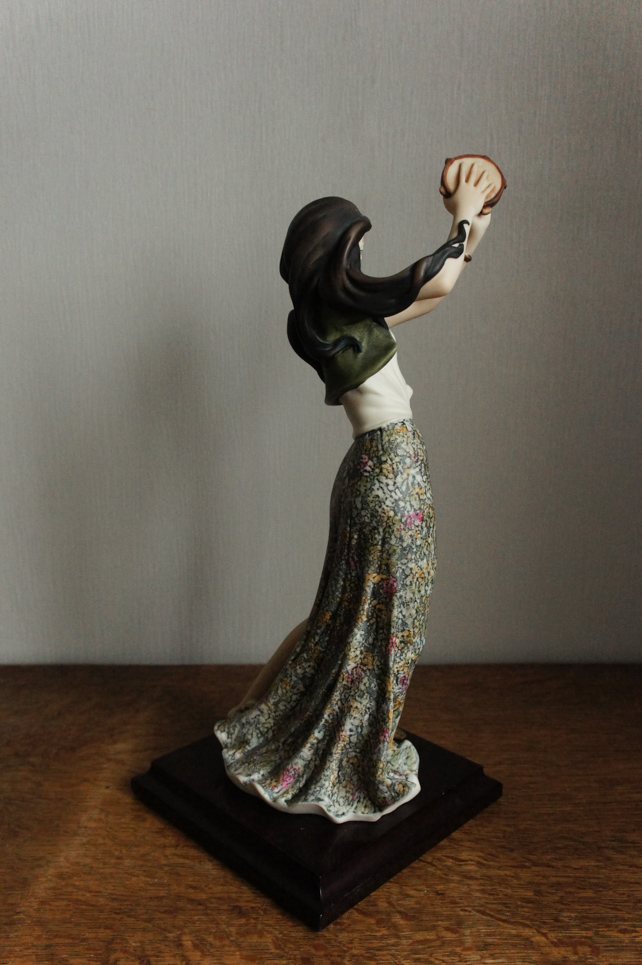 Цыганская танцовщица, Джузеппе Армани, статуэтка