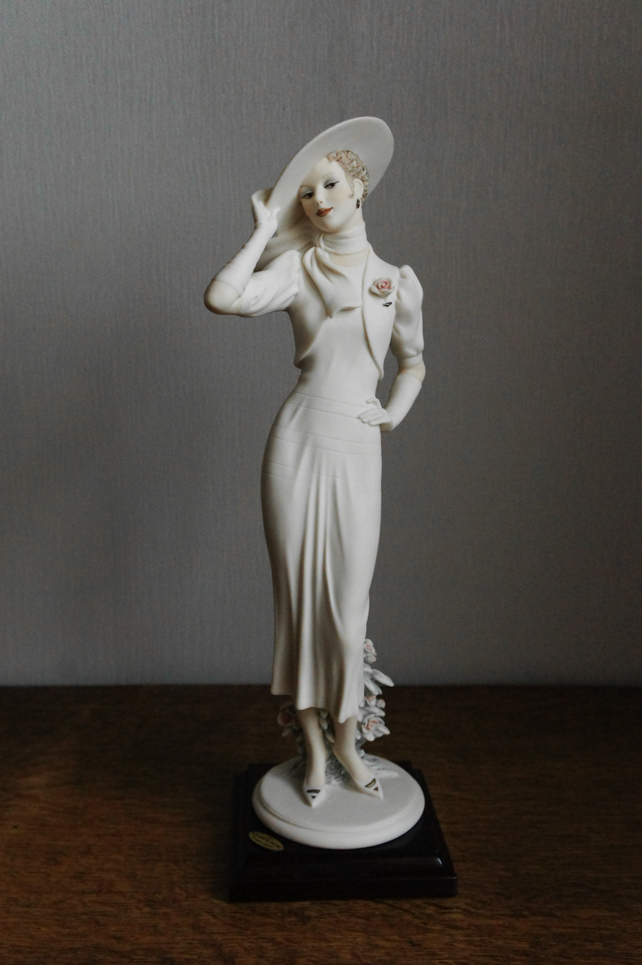 Tiffany, Джузеппе Армани, статуэтка