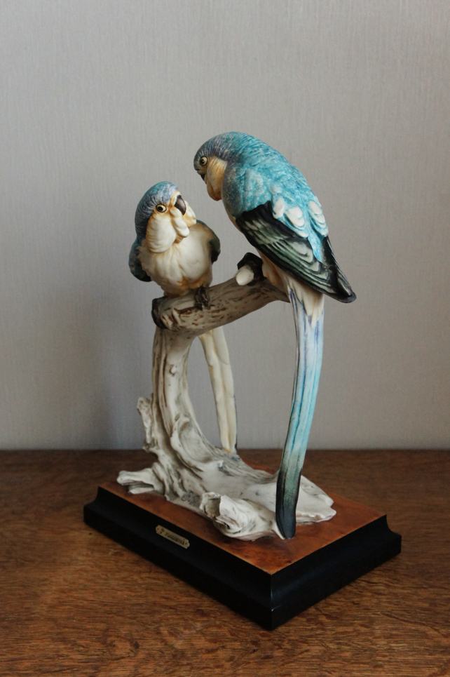 Влюбленные попугайчики, Джузеппе Армани, статуэтка