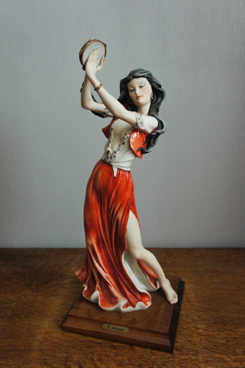 Цыганская танцовщица, Giuseppe Armani, Capodimonte, статуэтка, KunstGalerie.ru