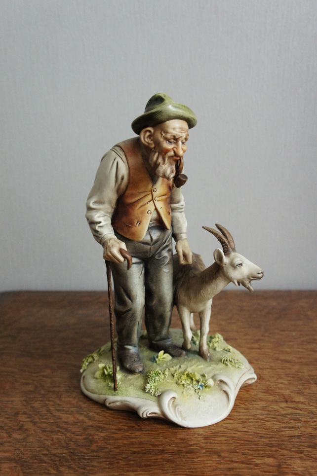 Дедушка с козликом, Antonio Borsato, Каподимонте, статуэтка