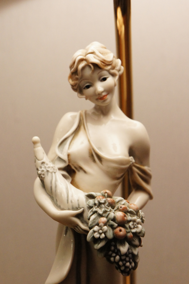 Лампа Леди с рогом изобилия, Giuseppe Armani, Florence, статуэтка