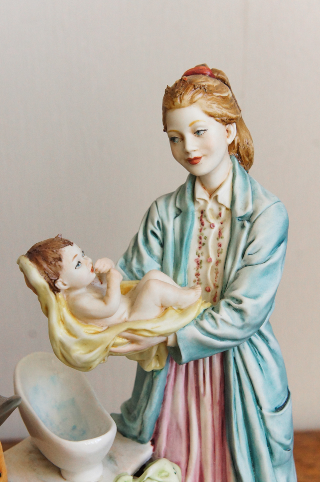 Мама с младенцем, Walter Scapinello, Каподимонте, статуэтка