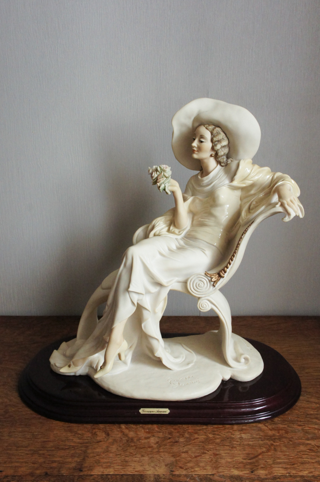 Дама на софе, Джузеппе Армани, Флоренс, статуэтка