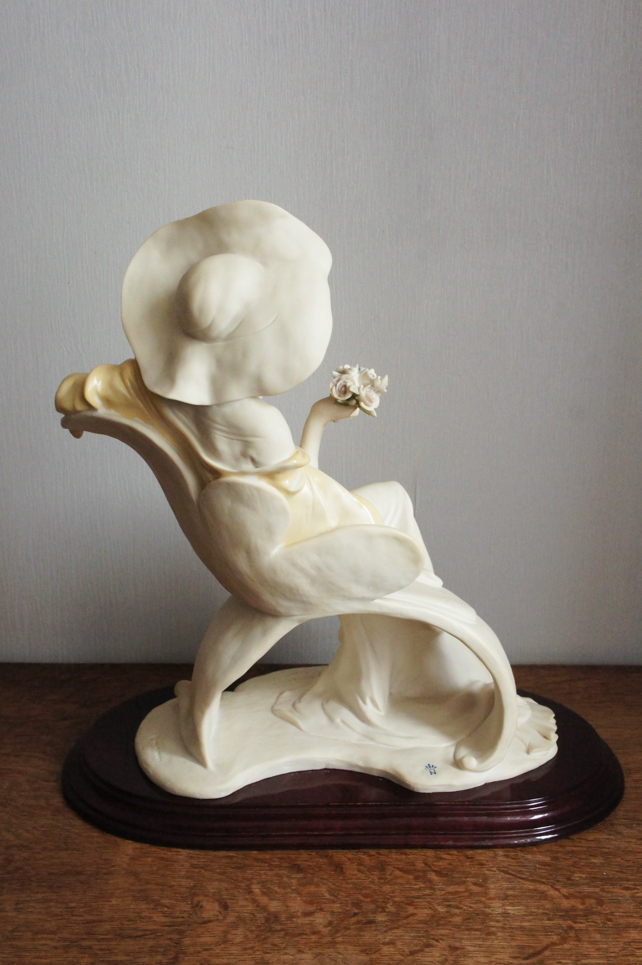 Дама на софе, Джузеппе Армани, Флоренс, статуэтка