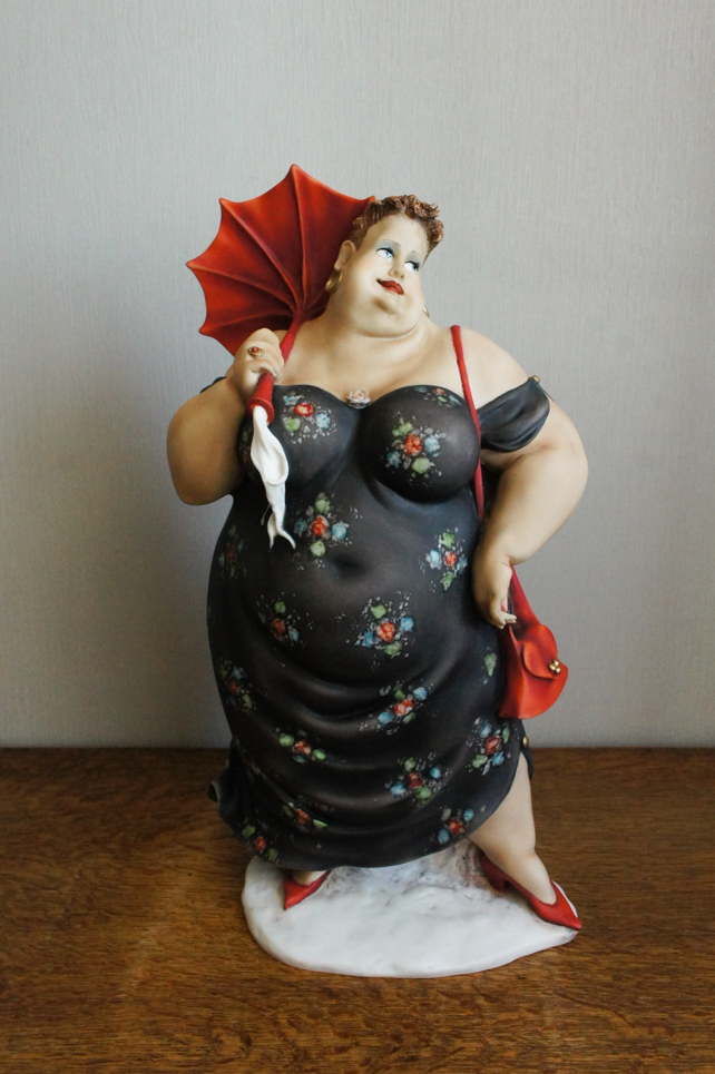 Дама с зонтиком, Флоренс, статуэтка