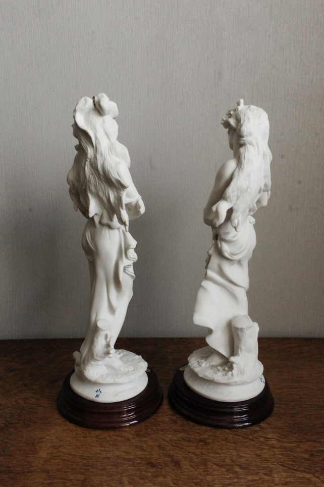 Пара леди с рогом изобилия, Джузеппе Армани, Флоренс, статуэтка