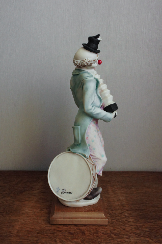 Клоун с аккордеоном, Giuseppe Armani, купить