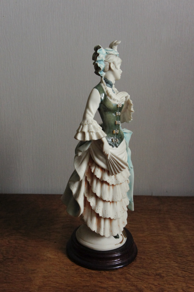 Little Dove, Джузеппе Армани, статуэтка