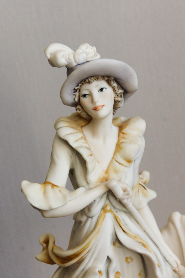 Девушка с зонтиком, Giuseppe Armani, Florence, статуэтка