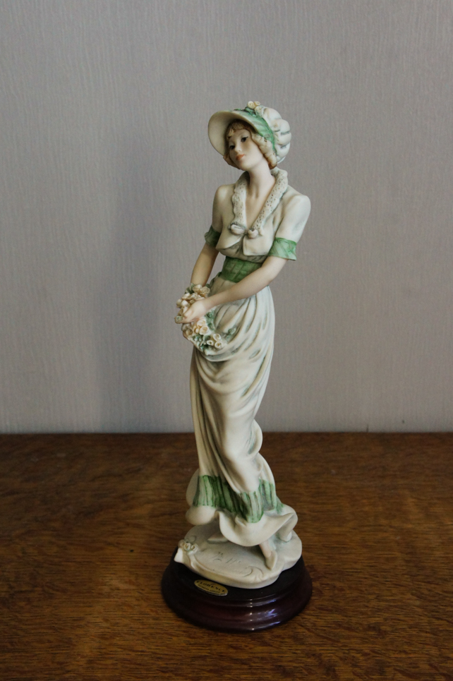 Девушка с розами, Джузеппе Армани, Флоренс, статуэтка