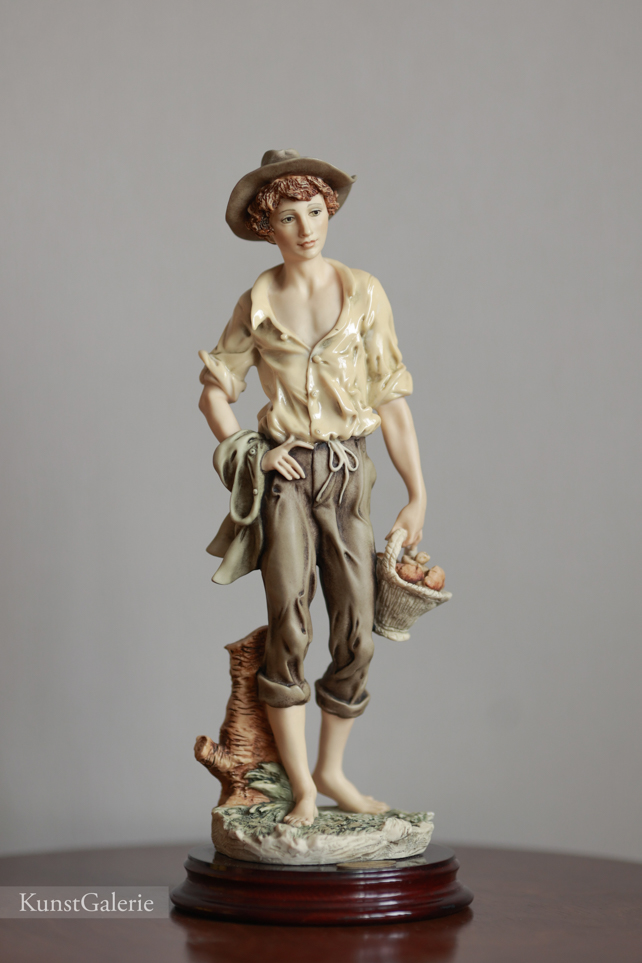 Country Boy, Джузеппе Армани, Флоренс, Каподимонте, статуэтка, KunstGalerie.ru