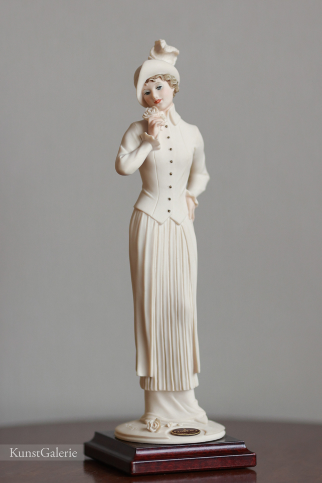 Сюзанна с розочкой, Giuseppe Armani, Florence, Capodimonte, статуэтка, KunstGalerie.ru