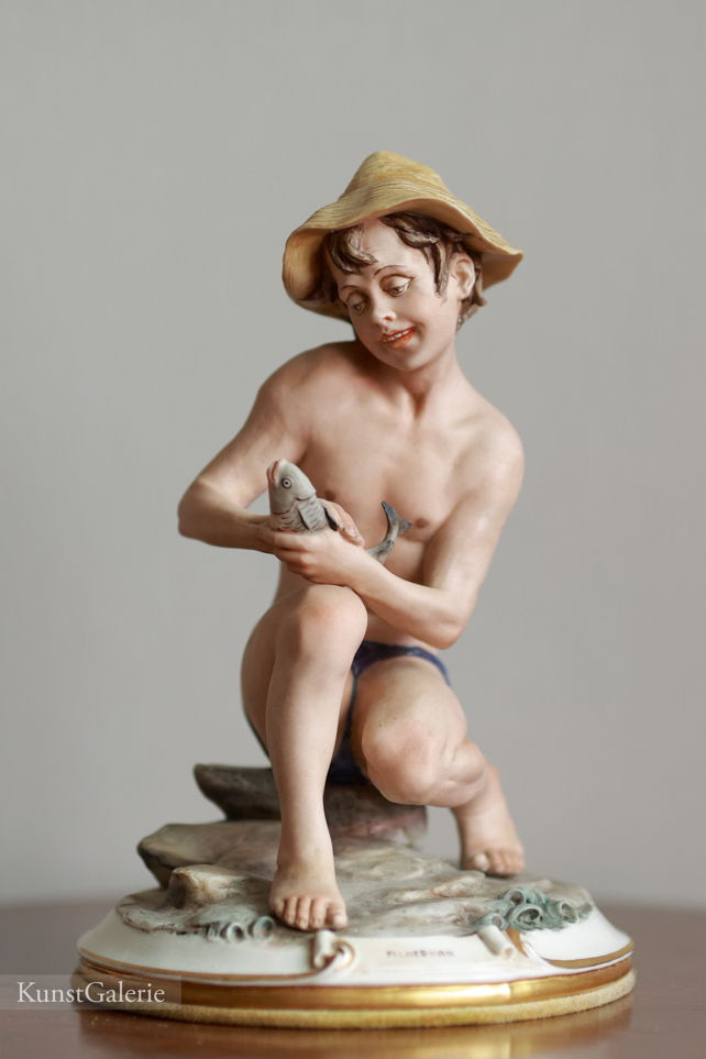 Юный рыбак, Bruno Merli, Capodimonte, фарфоровые статуэтки. KunstGalerie