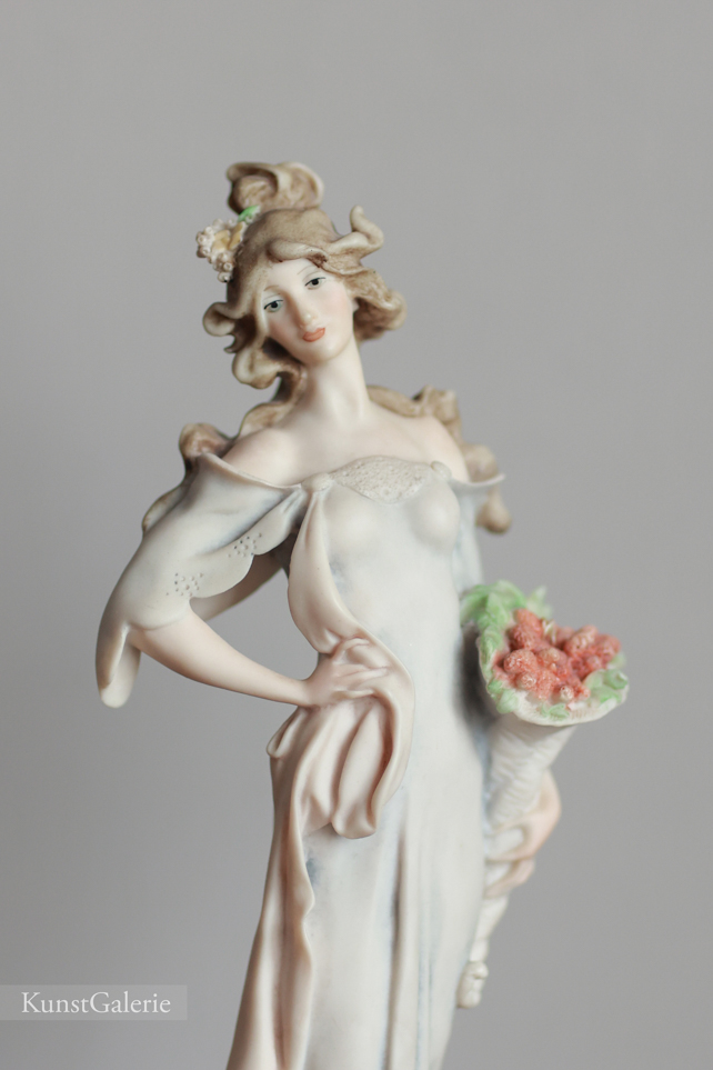 Богиня с рогом изобилия, Giuseppe Armani, Florence, статуэтка
