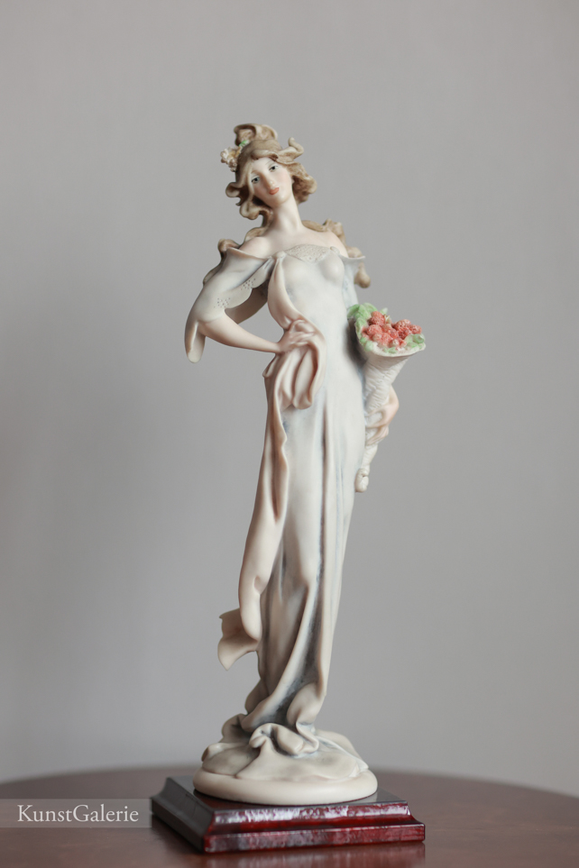 Богиня с рогом изобилия, Giuseppe Armani, Florence, Capodimonte, статуэтка, KunstGalerie.ru