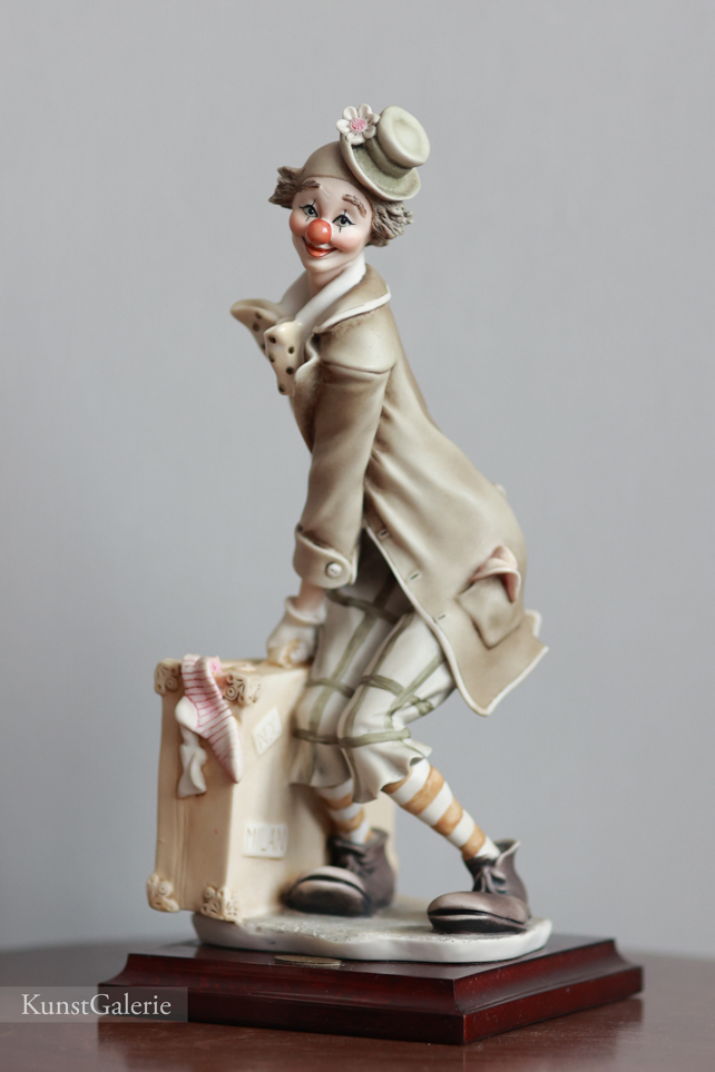 Клоун с чемоданом, Giuseppe Armani, купить