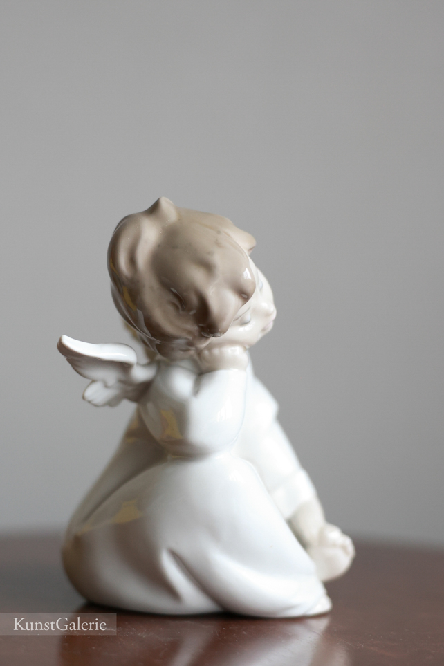 Мечтающий ангел, фарфоровая статуэтка, Lladro