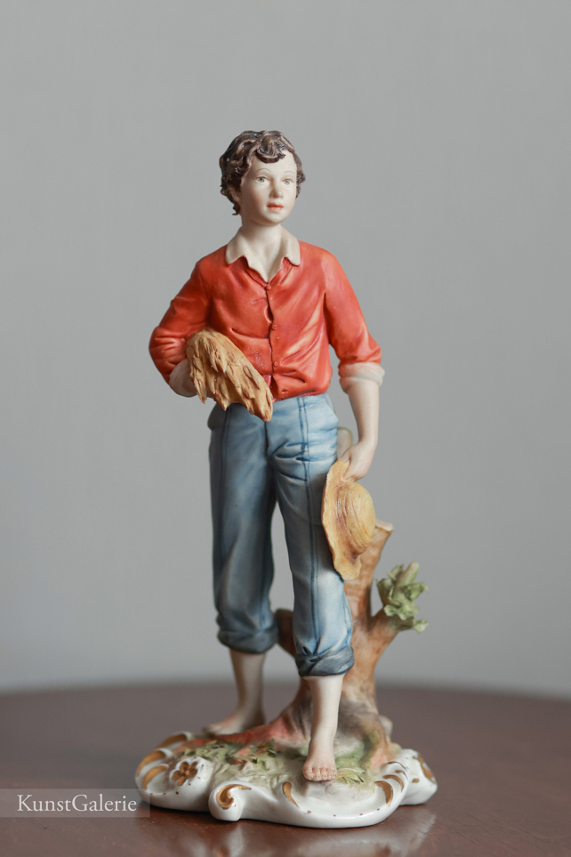 Мальчик с колосьями, Sandro Maggioni, Каподимонте, фарфоровые статуэтки. KunstGalerie