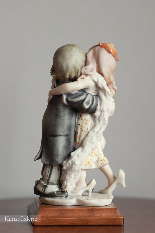 Детишки в обнимку, Giuseppe Armani, Florence, статуэтка