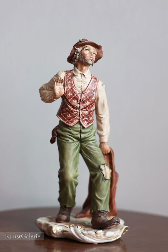 Бродяга в красном жилете, Sandro Maggioni, Capodimonte, статуэтка