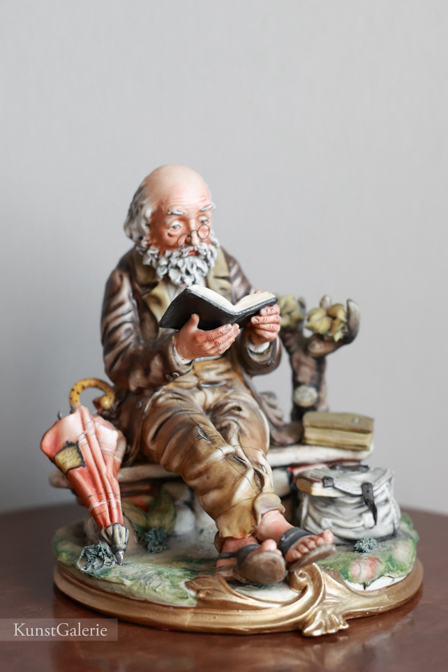Бродяга с книжкой, Milio, Capodimonte, статуэтка