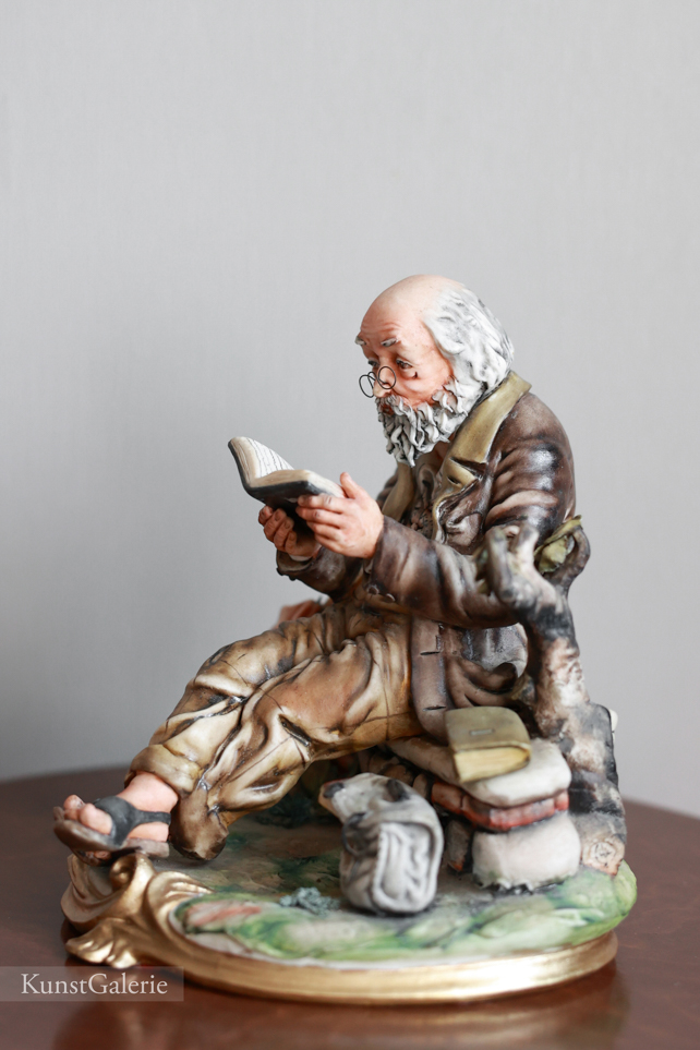 Бродяга с книжкой, Milio, Capodimonte, статуэтка