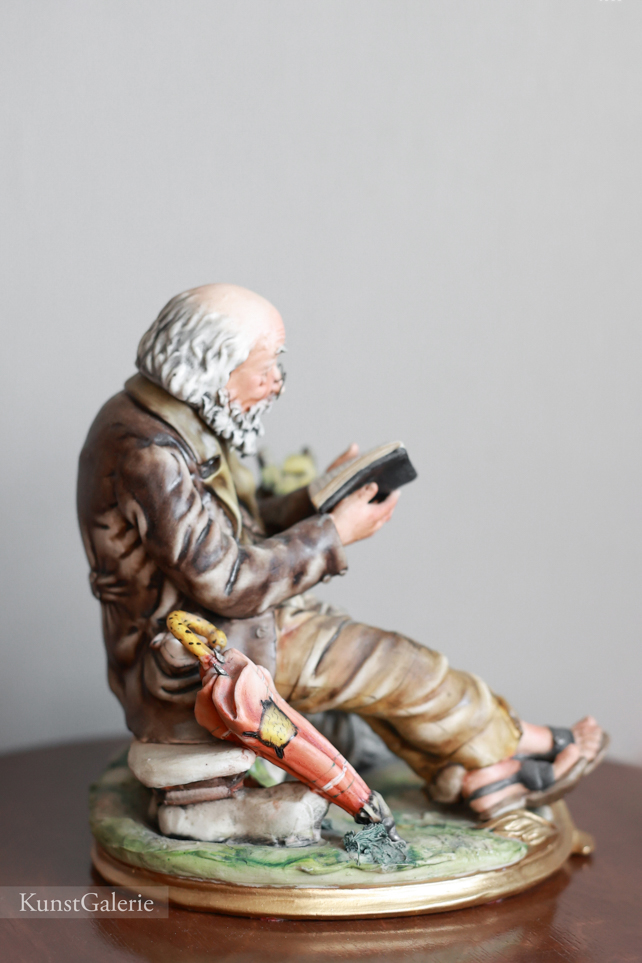 Бродяга с книжкой, Milio, Capodimonte, статуэтка