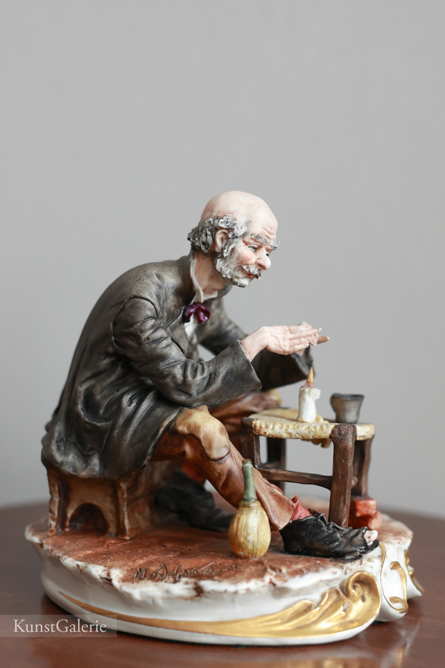 Холодным вечером Divine, Mario Alparone, Capodimonte, статуэтка