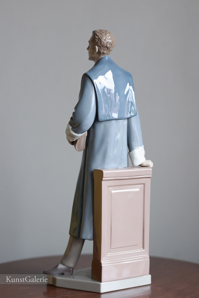 Адвокат, фарфоровая статуэтка, Lladro