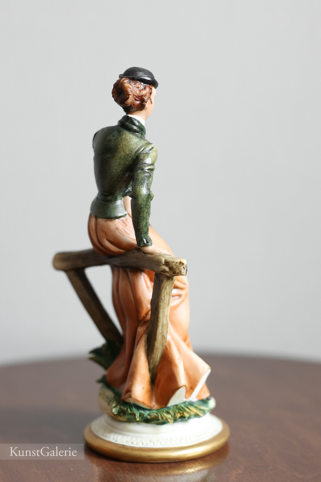 Наездница, Luciano Cazzola, Capodimonte, статуэтка