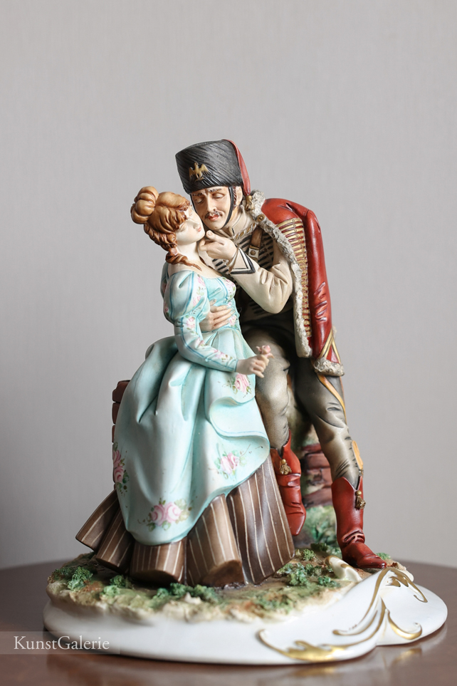 Гусар и леди, Ipa, Capodimonte, статуэтка