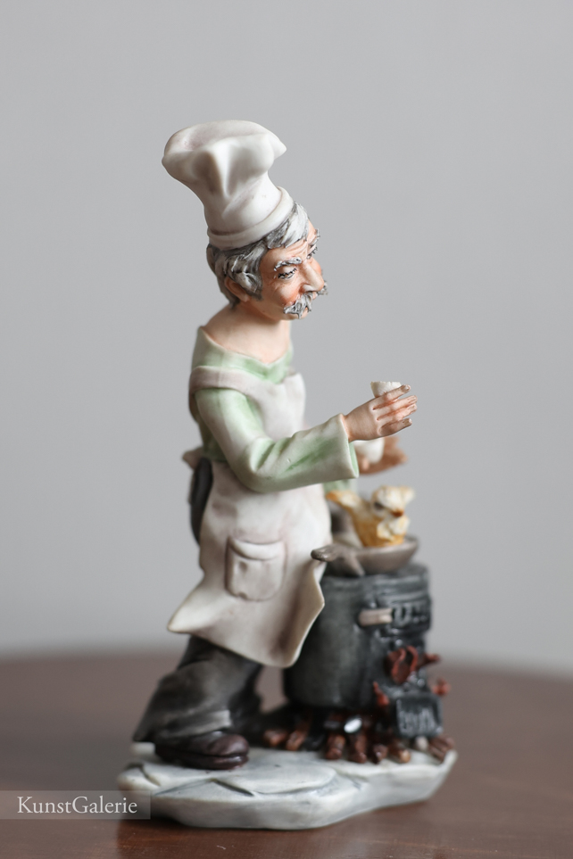 Повар и цыпленок, Capodimonte, статуэтка