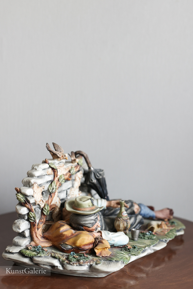 Спящий бродяга, Cortese, Capodimonte, статуэтка