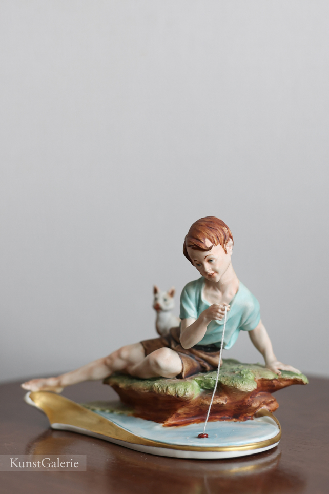 Юный рыбак с котом, Tosca, Capodimonte, статуэтка