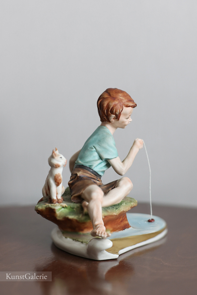 Юный рыбак с котом, Tosca, Capodimonte, статуэтка