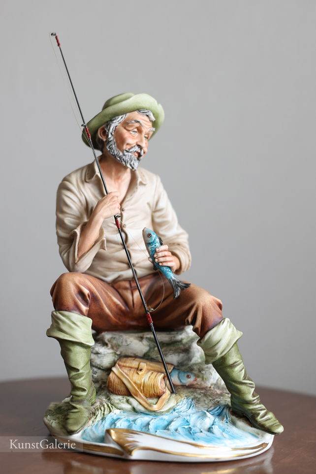 Мужчина на рыбалке, Cortese, Capodimonte, статуэтка