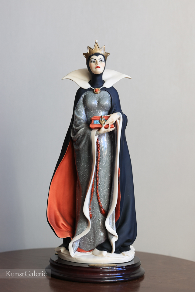 Королева Гримхильда, Giuseppe Armani, Florence, статуэтка